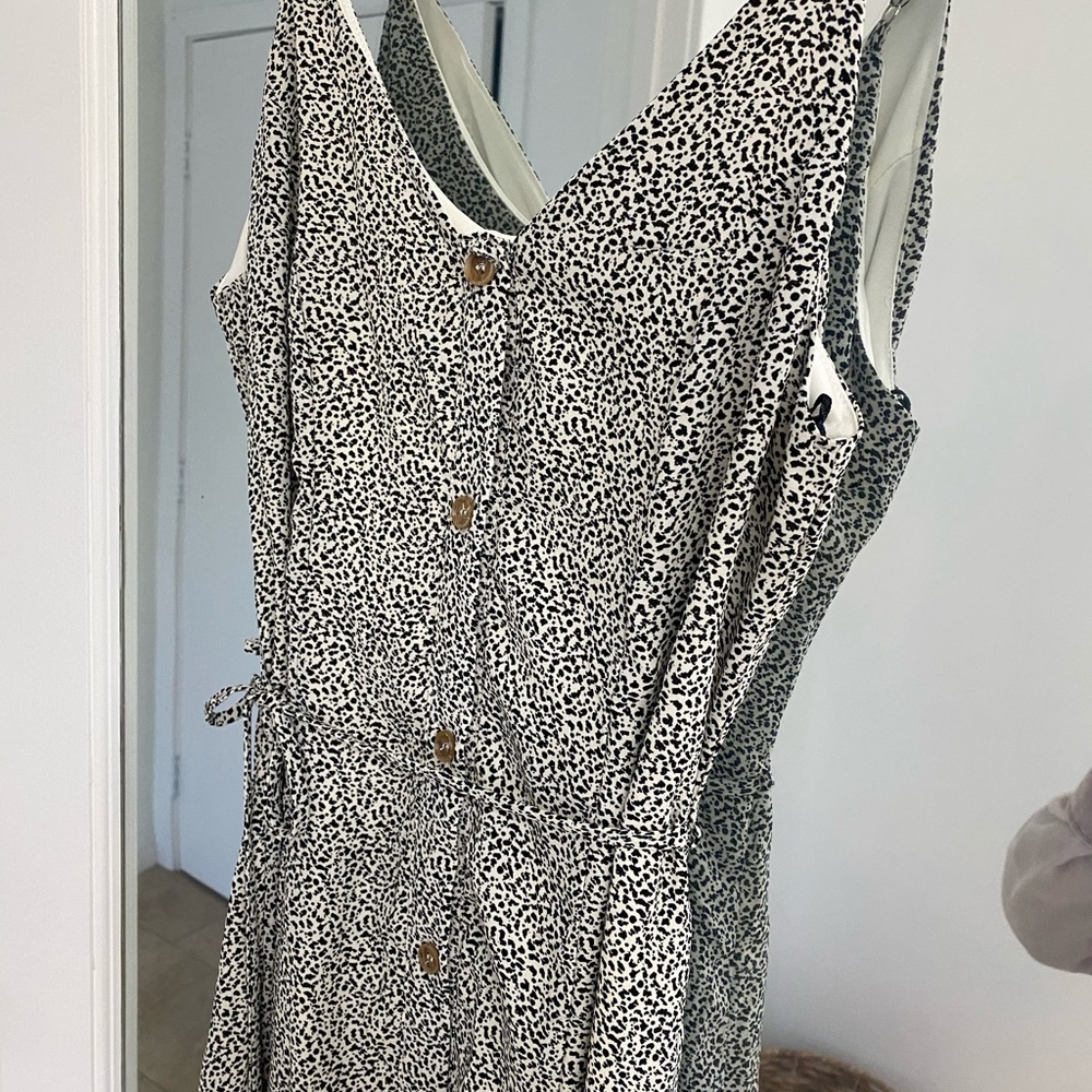 Dress - Picture 5 of 5